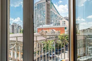 Senator Victory Square 3