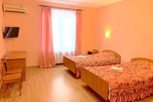 на Житомирской 6